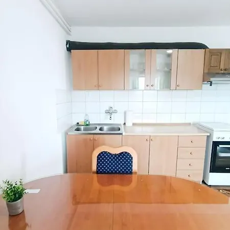 Quiet And Renovated Free Parking Free Wifi Lubiana